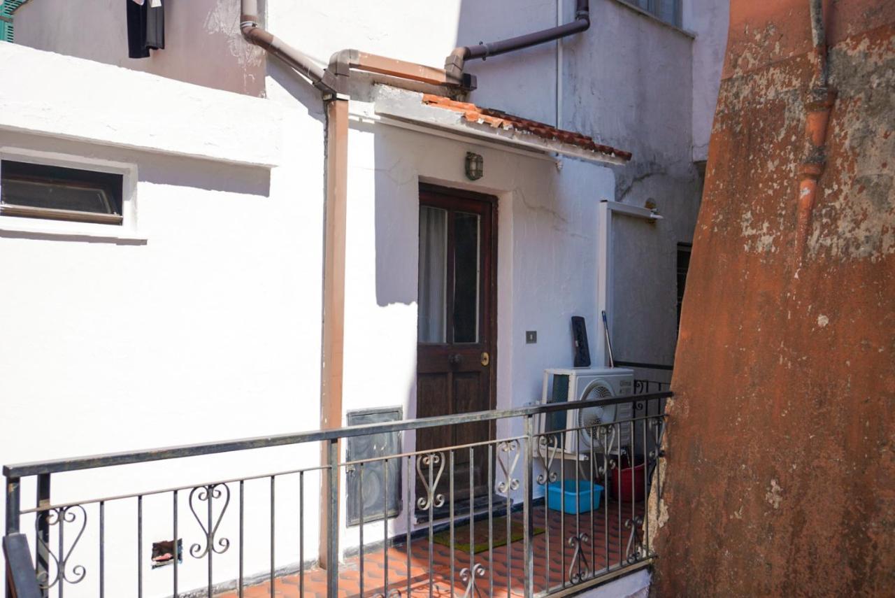 Apartmán Monolocale A 50 Metri Dal Mare Celle Ligure Exteriér fotografie